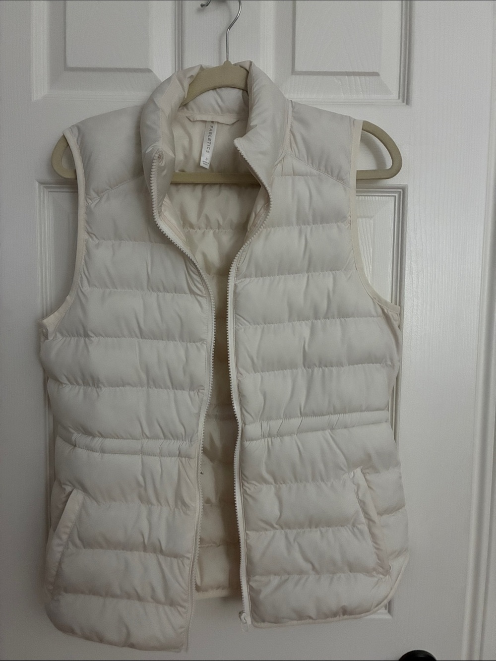Women's White Quilted Puffer Vest with Stand Collar